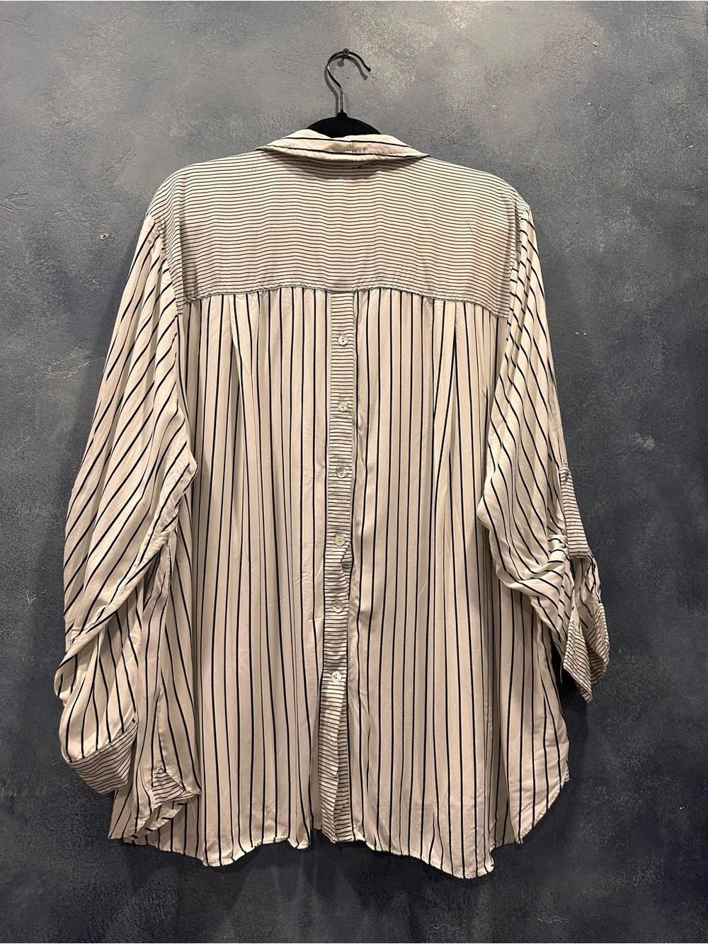 Jane and Delancey lightweight button
